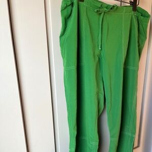 Greenest of green capris with so much versatility